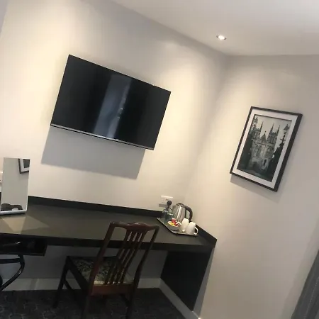 Bay Horse 3* 塞尔比